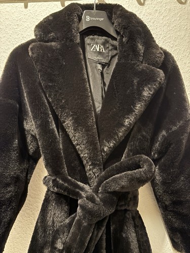 Zara mantel fell schwarz braun - mantel,